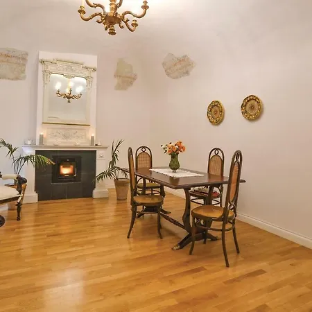 Alcova Di Tancredi Apartment *